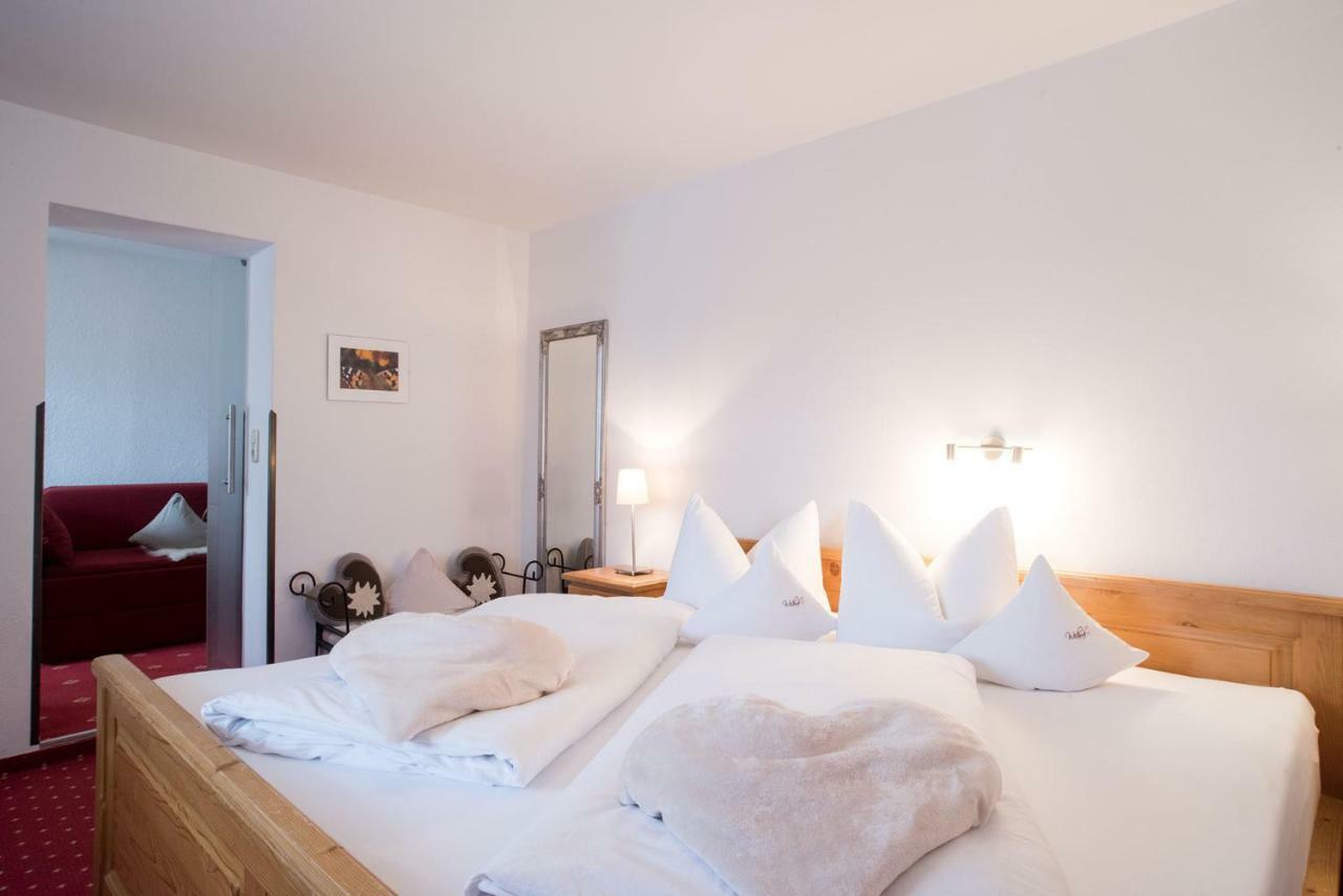 Gaestehaus Wildbach Mittelberg Esterno foto