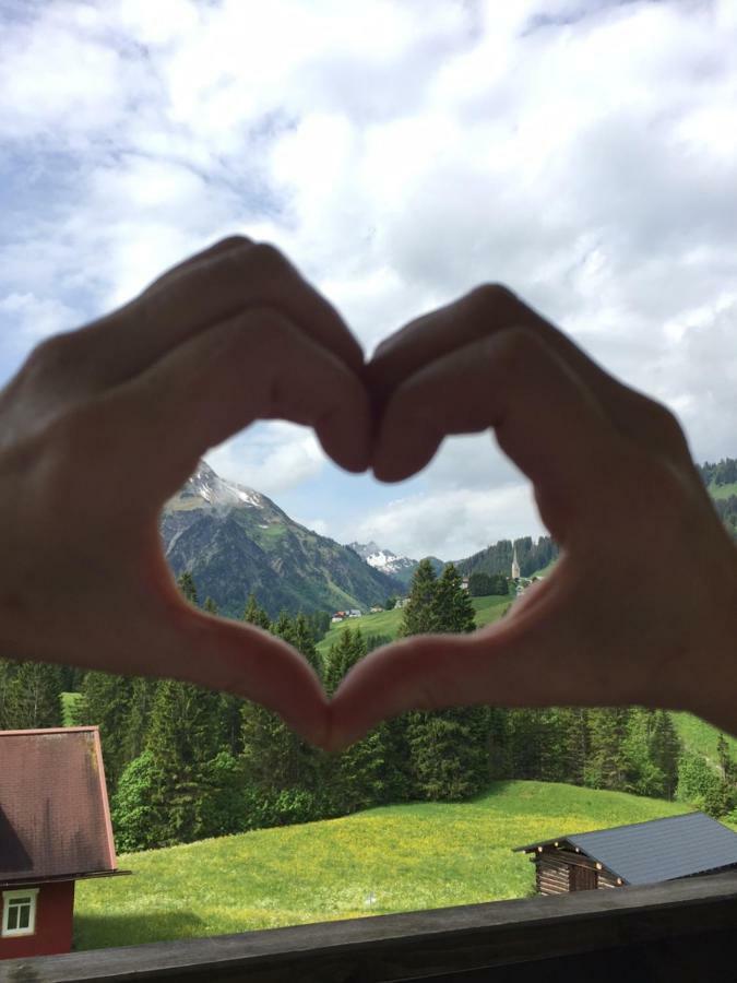 Gaestehaus Wildbach Mittelberg Esterno foto